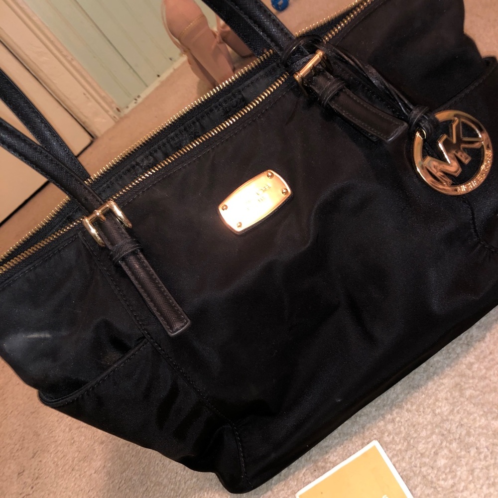 🆕 Michael Kors Black Shoulder Bag